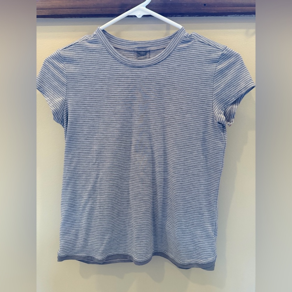 ATHLETA GIRL size 10 Classic grey Striped Crewneck athletic Tee